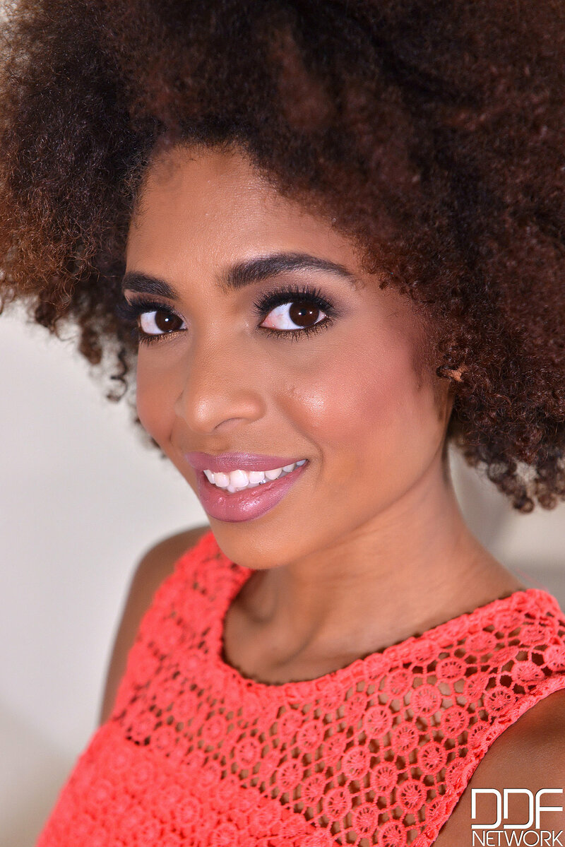 Лапуся, 61 год, 2 размер груди